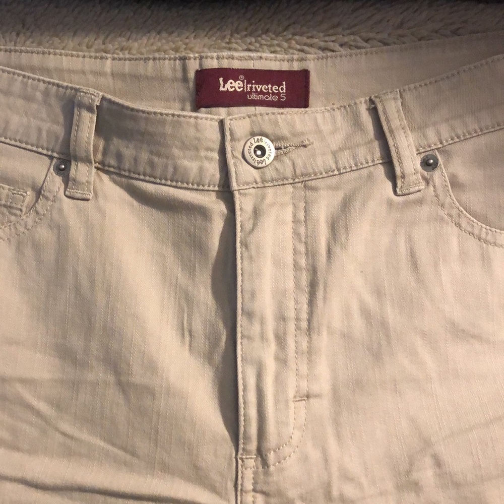 π4 for $20 Lee Khaki Shorts, size 14 - Picture 2 of 8